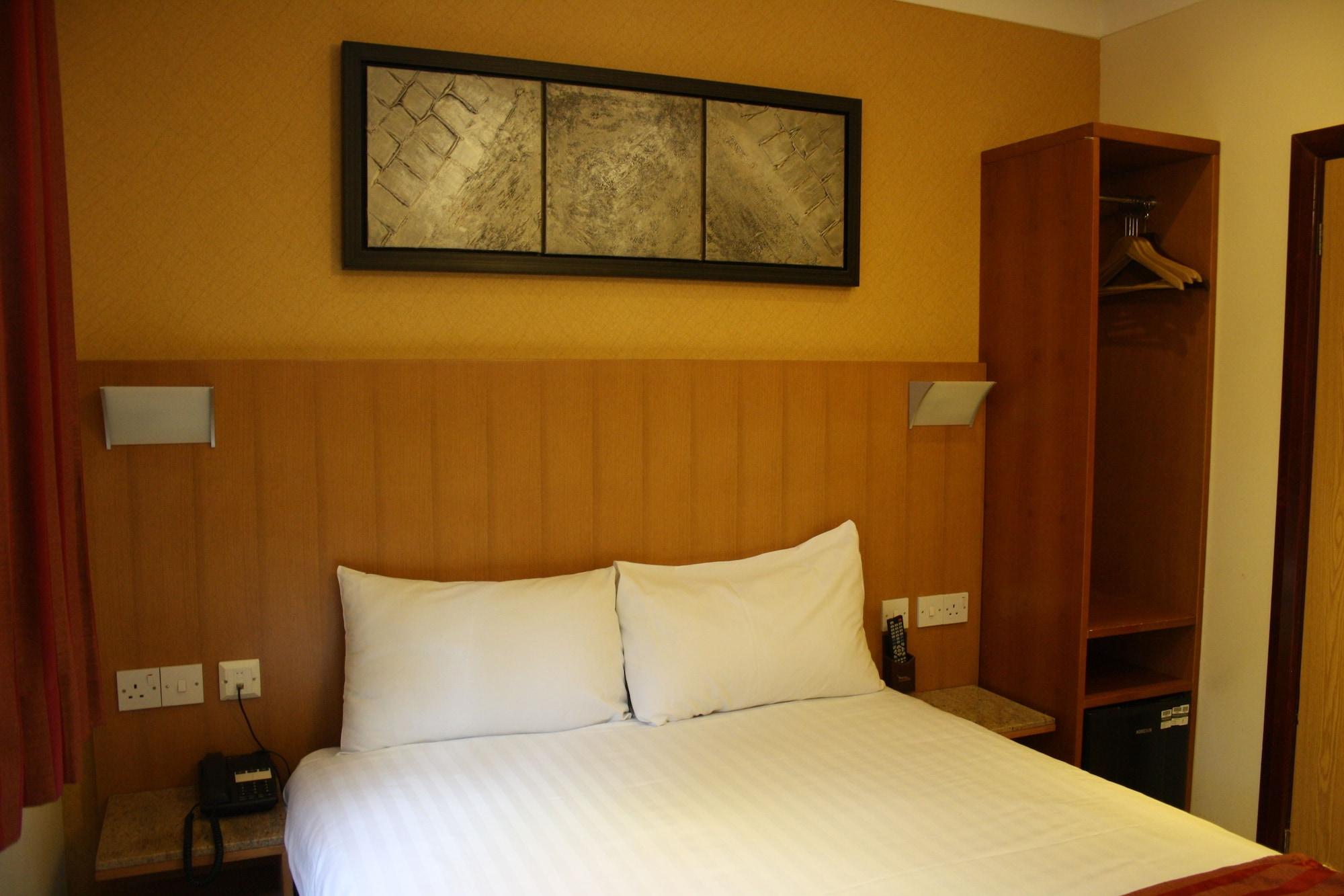 Eurotraveller Hotel- Express London Bagian luar foto