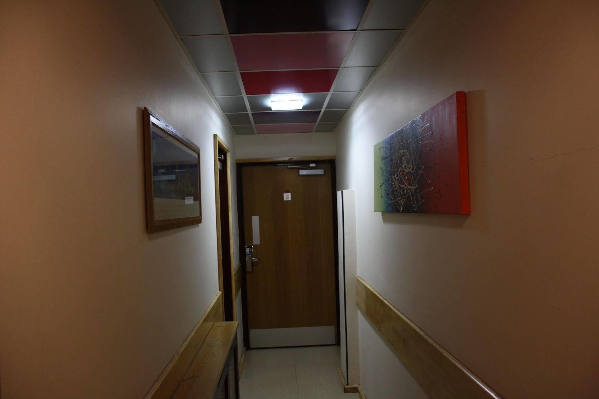 Eurotraveller Hotel- Express London Bagian luar foto